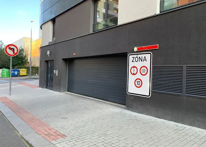 Vit Apartment - Free Parking - O2 Arena